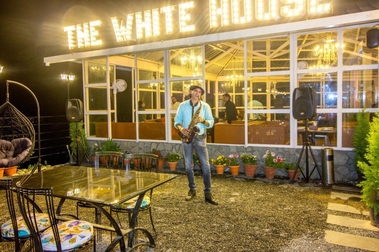 Paradise-The Whitehouse Cafe Manali  Exterior photo